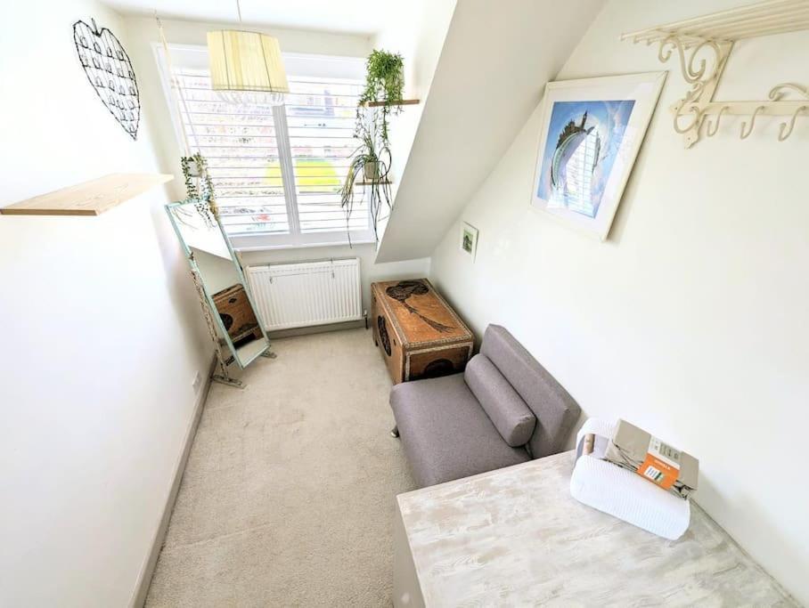 Spacious Lovely 3 Bed House In Keyworth Nottingham Suit Contractors Or Family エクステリア 写真